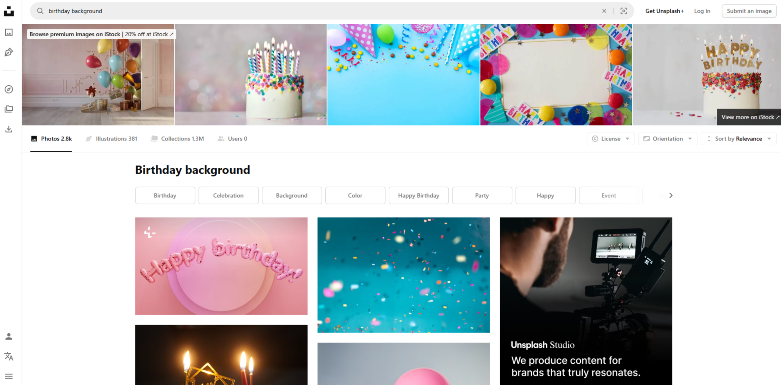Interfaccia di Unsplash - un sito accessibile per scaricare sfondi di compleanno