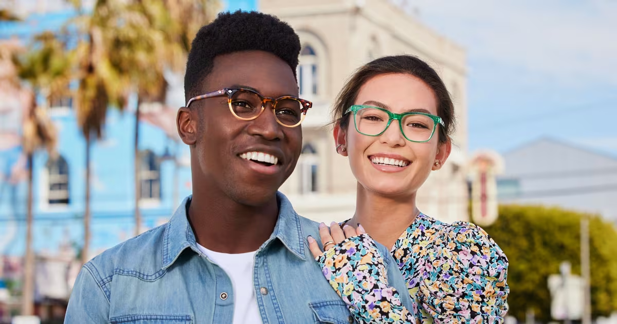 EyeBuyDirect: create a personalized experience with AR filters