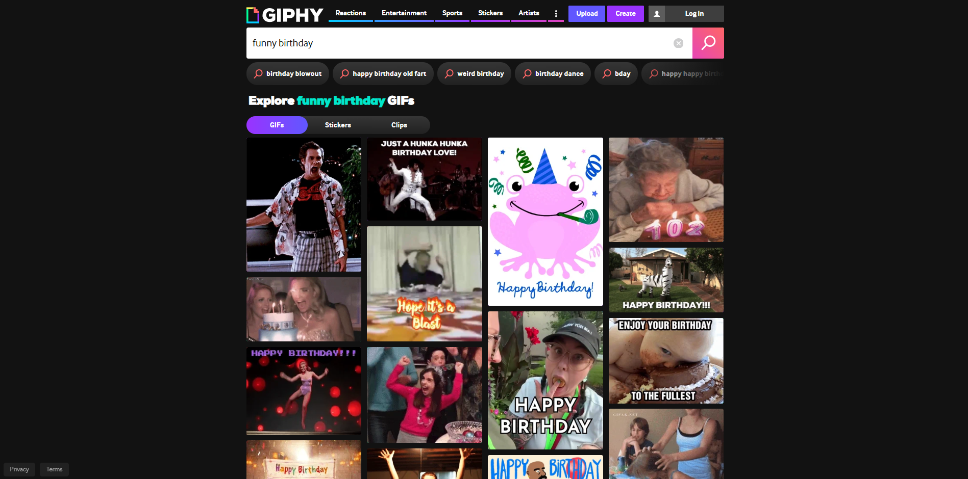 Die Benutzeroberfläche von Giphy – die beliebteste Seite für lustige Geburtstags-GIFs.
