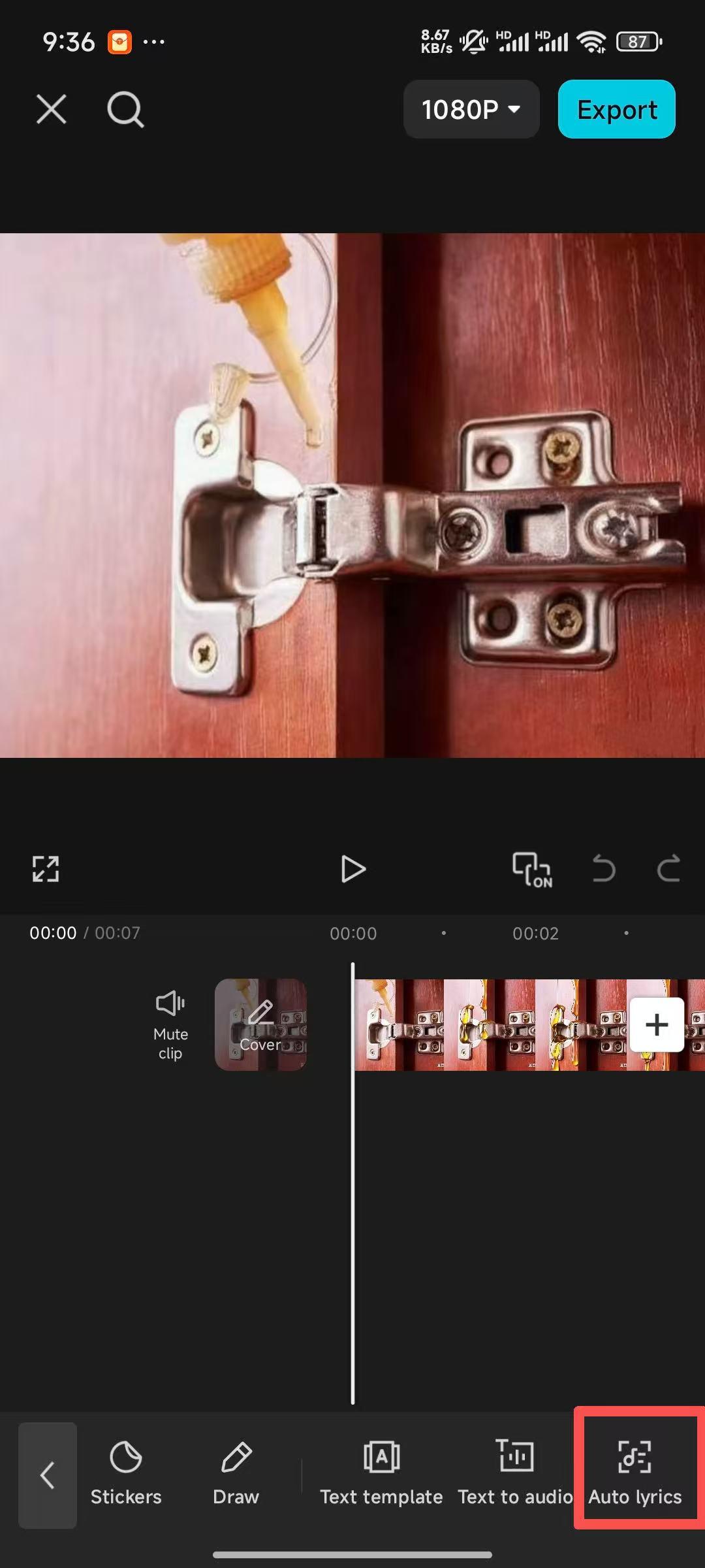 Tocca "Testi automatici" nella barra degli strumenti in basso sull'app mobile