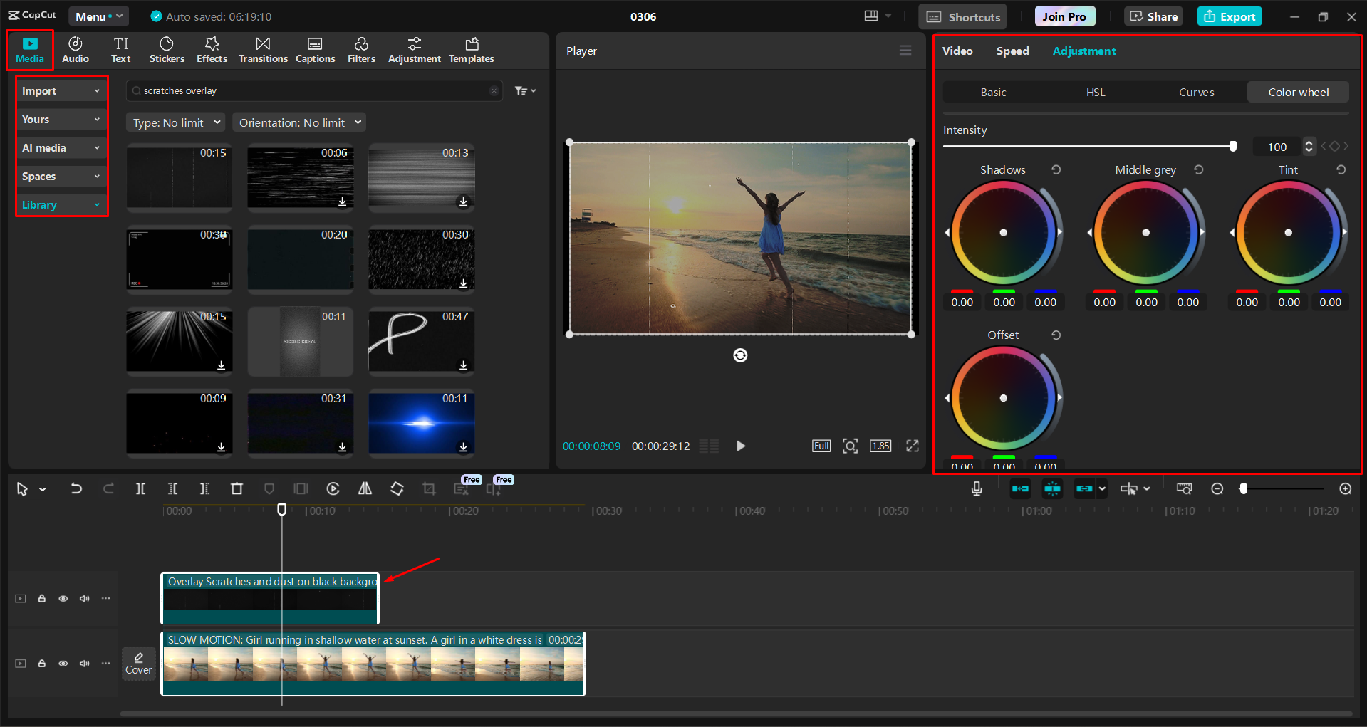 Menambahkan dan menyesuaikan goresan film overlay ke video di CapCut editor video desktop