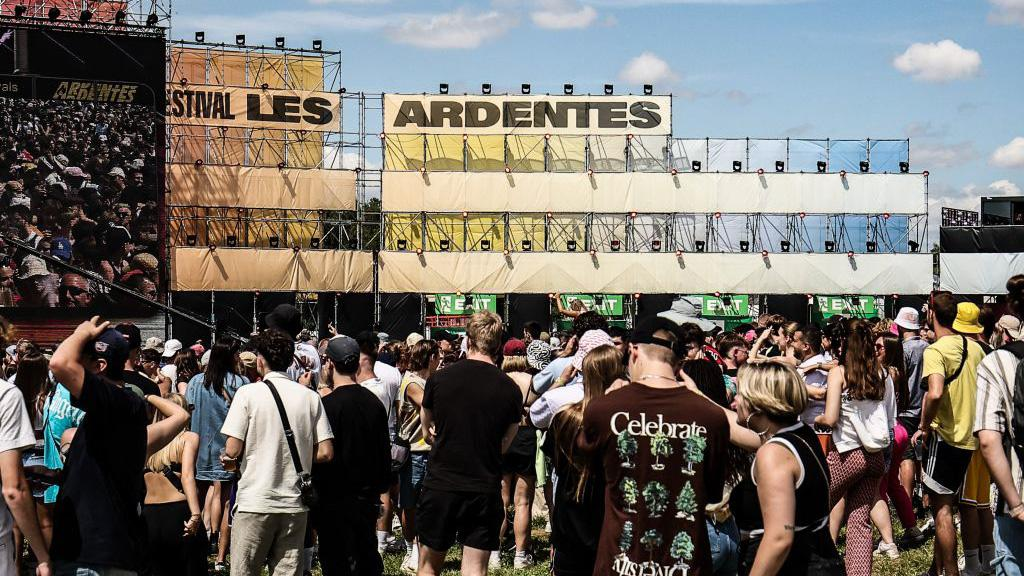 Les Adrentes - de populära sommarfestivalerna