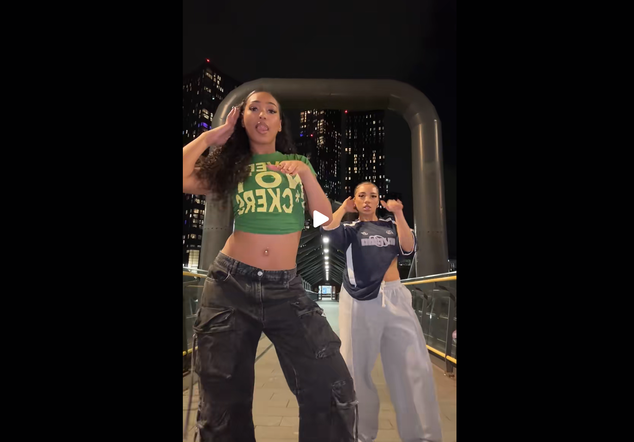 Shake It to the Max (FLY)