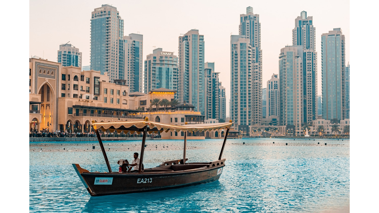 “Dubai Presents” campaign poster