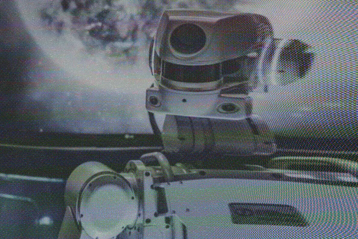 Esempio di effetto sfarfallio retrò per la creazione di sovrapposizioni di rumore di vecchie pellicole nei video
