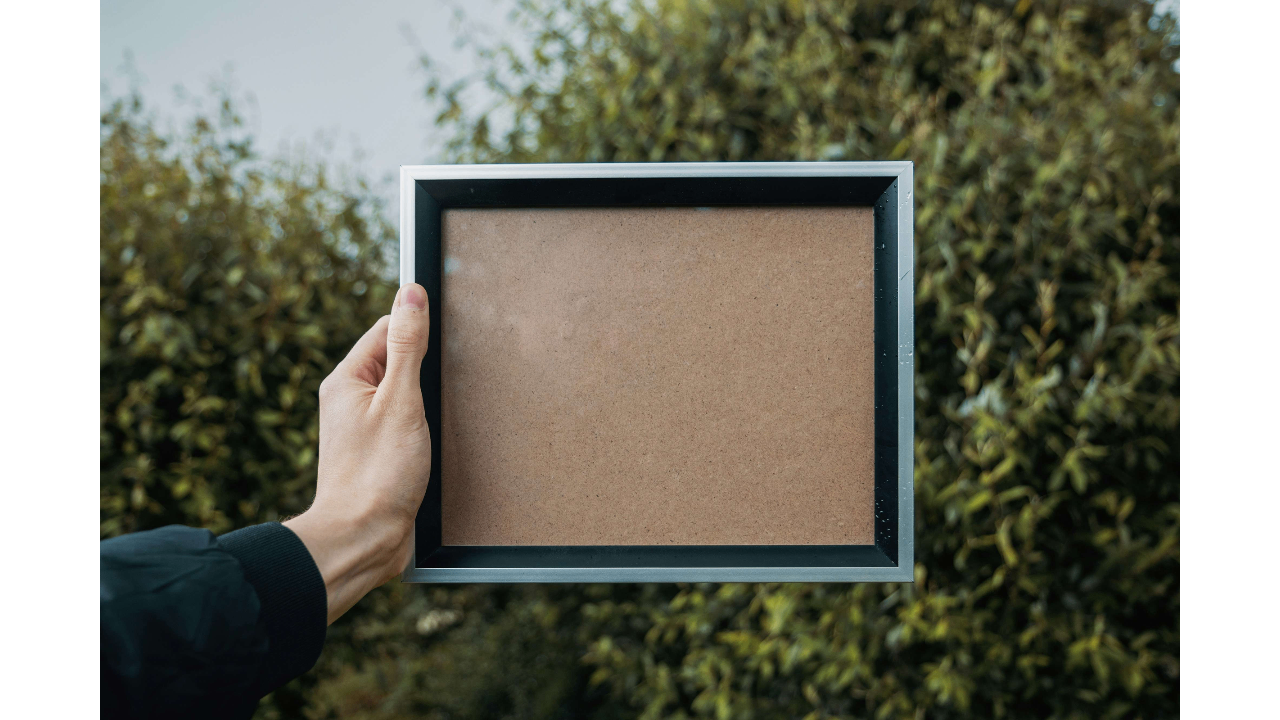 How to choose the best tool to put frames on pictures