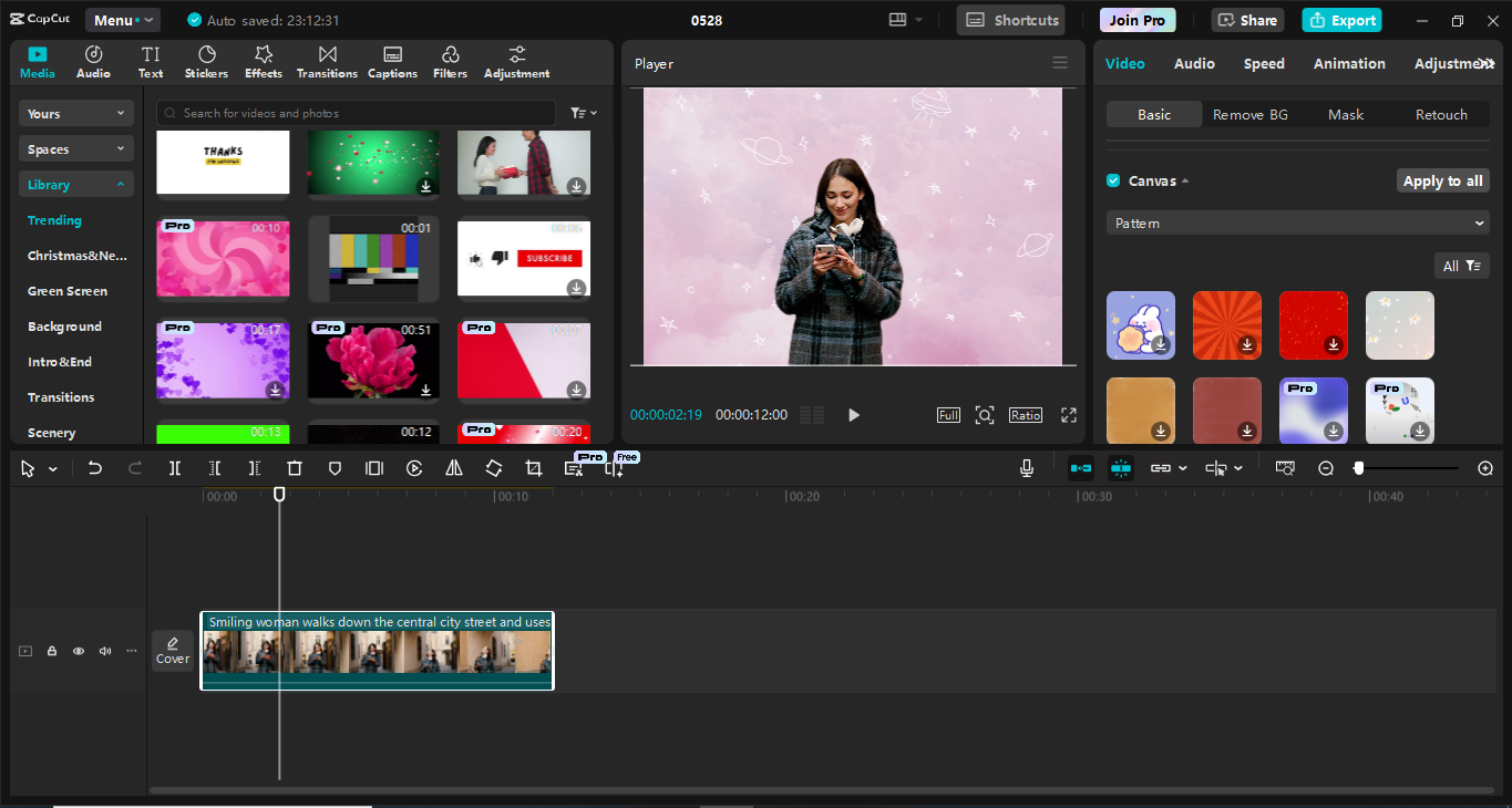 Interfaz de edición del CapCut editor de vídeo de escritorio: un cambiador de fondo de foto gratuito perfecto