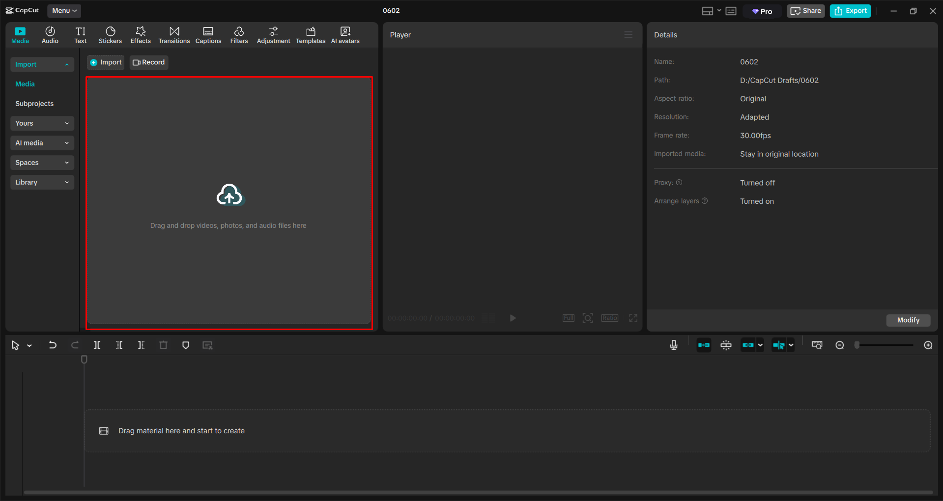 Mengimpor gambar ke dalam CapCut editor video desktop
