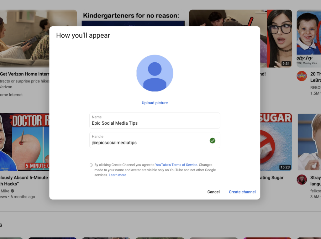 YouTubeで音楽プロモーションのためのチャンネルをカスタマイズする方法を示す画像