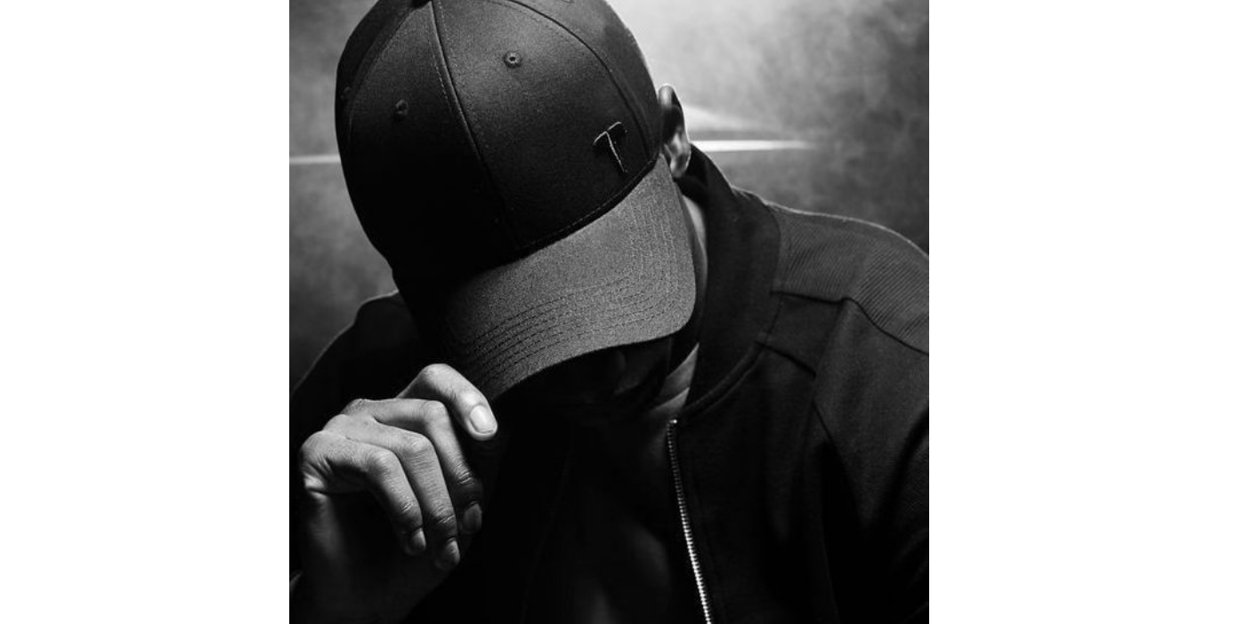 Minimalist black and white WhatsApp profile pic for boys