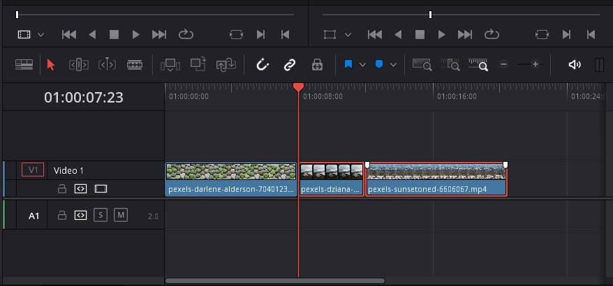 Sélection d'un clip pour appliquer un effet de zoom arrière dans DaVinci Resolve