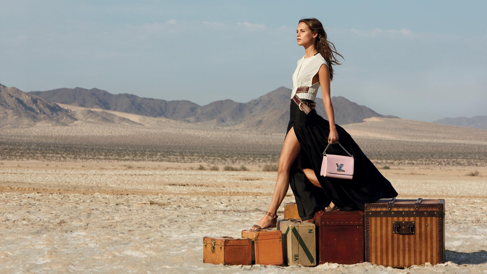 Key components of luxury advertising