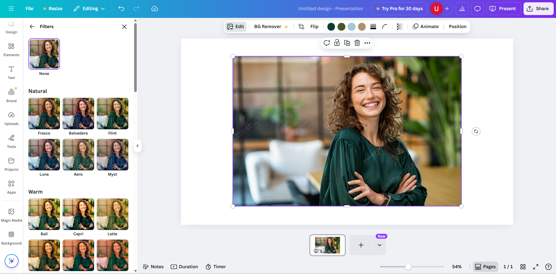 Menampilkan cara menambahkan efek filter Polaroid ke video